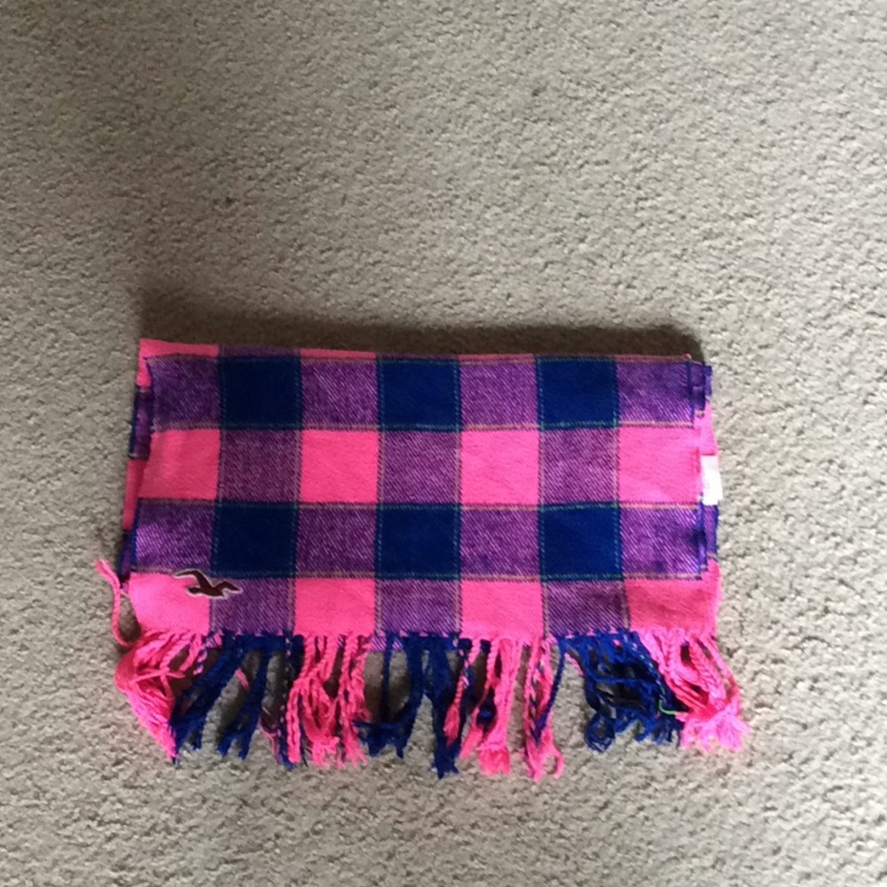 Scarf - Picture 2 of 2